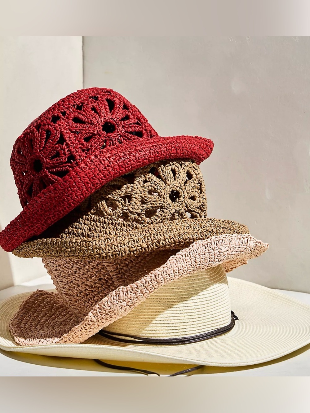 Cut out Daisy Straw Hat